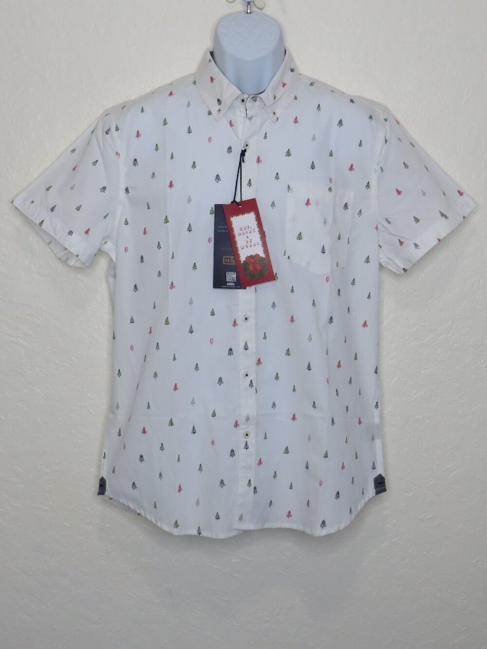 Nickel & Iron* Men's Short Sleeve Button Down Chest Pocket Holiday Shirt~ Medium